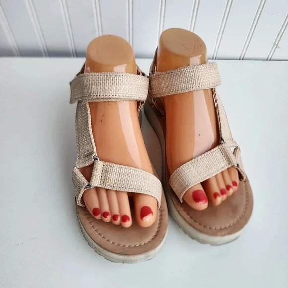 Universal Thread Women's Sandals Strappy Slide Beige Ankle SZ 7 - Picture 2 of 10